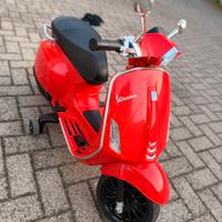 Vespa Elettrica con radio bluetooth