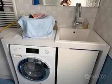 Arredo lavanderia in perfette condizioni