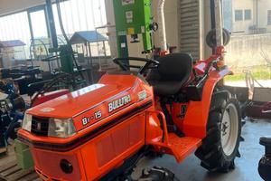 Trattorino Kubota Bulltra B1-15.