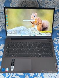 Lenovo Ideapad 3, Intel i5, 512 GB SSD, come nuovo