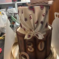 Torta scenografica per festeggiare i 30 anni.