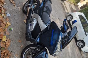 Honda integra 700