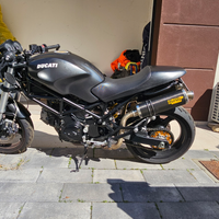 Ducati Monster 695