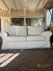 Endo a 300 euro due divani sfoderabili come nuovi