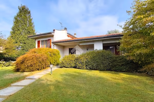 VILLA SINGOLA A LAZZATE