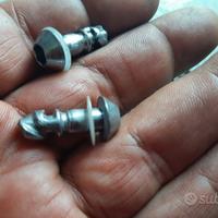 VITI CARENE ORiGINALE YAMAHA R1 04 05 06 / 07 08