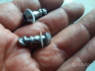 VITI CARENE ORiGINALE YAMAHA R1 04 05 06 / 07 08