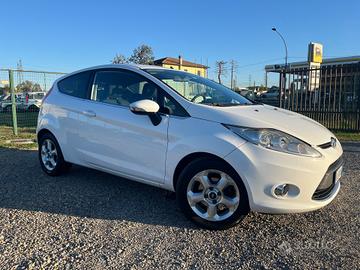 Ford Fiesta 1.4 TDCi 70CV 3 porte Titanium