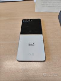 SAMSUNG Z FLIP 8 12/512 GB CON GALAXY 8 WATCH