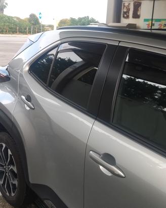 Yaris cross deflettori 