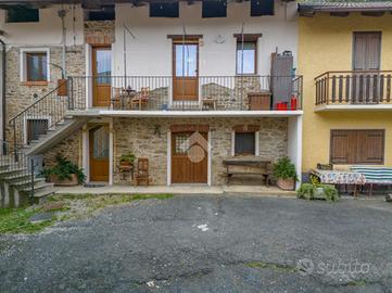 CASA SEMINDIPENDENTE A VENASCA