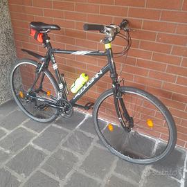 LEECOUGAN URBAN - TREKKING