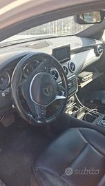 autovettura mercedes gla
