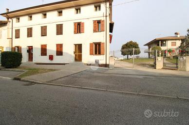 CASA SEMINDIPENDENTE A SAN VITO AL TORRE