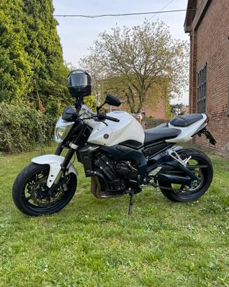 YAMAHA FZ1