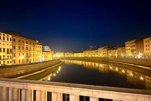 Pisa bar nel corso principale