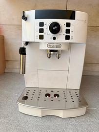 Macchina caffè DeLonghi Magnifica S