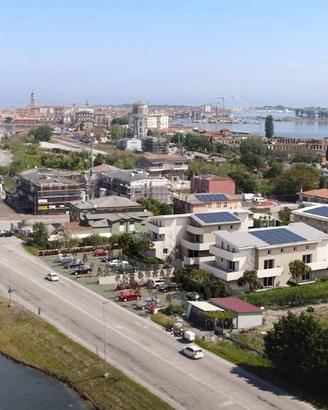 Appartamento di 100 m² con 4 locali e box auto a C