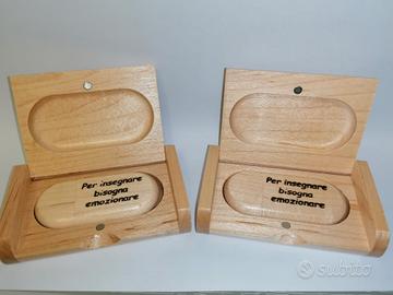 chiavetta USB 16 GB in legno con custodia 