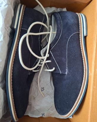 Scarpe bambino marca Freboo n. 35.