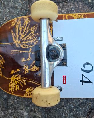 Skateboard Globe 8.0 Resin-7 originale
