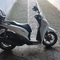 Honda SH 150 - Praticamente Nuovo, Solo 800 km