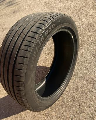 Pneumatico Pirelli