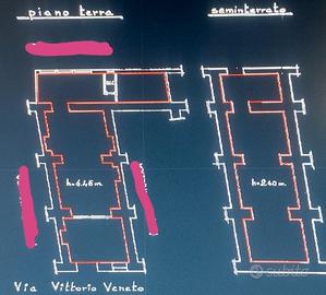 Local commerciale con seminterrato e attico