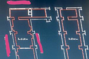 Local commerciale con seminterrato e attico