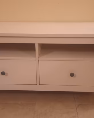 MOBILE TV IKEA HEMMES A DUE CASSETTI BIANCO