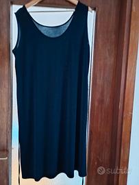 Vestito lungo nero  con laccio 