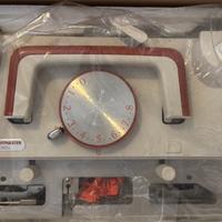 Macchina per maglieria manuale