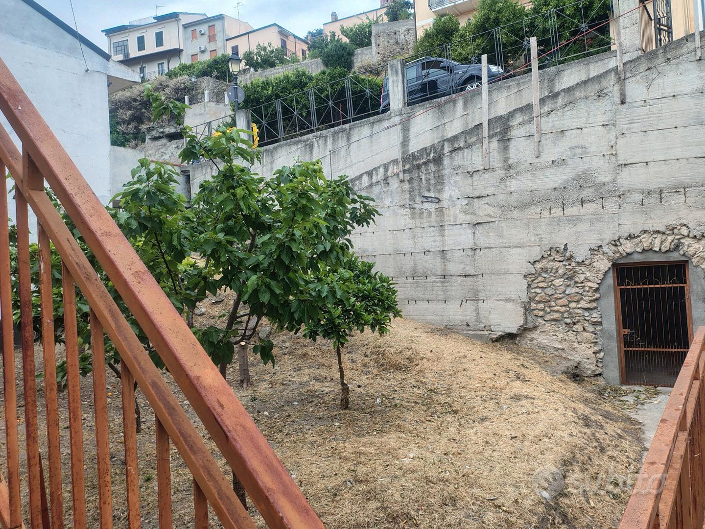 Appartamento in via Santo Ponte Santa Severina - Vista 5