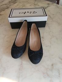 Scarpe donna tg. 36 con piccolo tacco, in pizzo