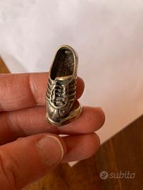 Scarpa miniatura in argento