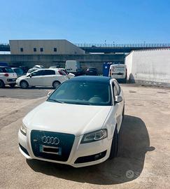 Audi A3 1.4 TFSI cambio automatico tettuccio