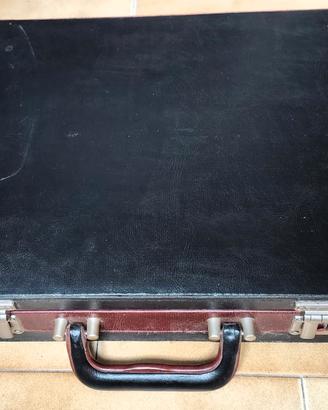 Valigetta Von Meister in pelle e metallo