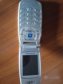Samsung SGH-S500, un classico a conchiglia.