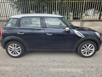 Mini Cooper Countryman automatico km188000 del2013