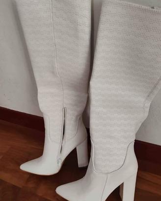 Stivali bianchi da donna, numero 37, NUOVI