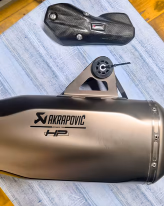 scarico terminale marmitta akrapovich bmw R1250 gs