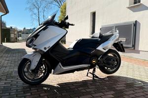 T max 530 ABS 2013