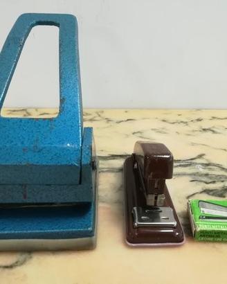 1Cucitrice da Tavolo e 1 Perforatrice a 2 fori