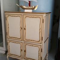 Credenza artigianale veneziana