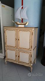 Credenza artigianale veneziana