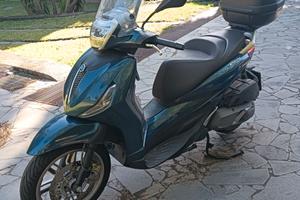 Piaggio Beverly 400
