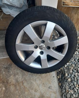 vedo cerchi in lega con gomme antineve 195/75/16 