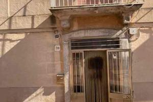 Immobile con possibilità di terreno vicino