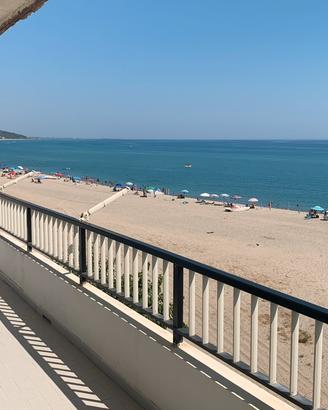 Casa 1 fila direttamente su sabbia fronte mare kr