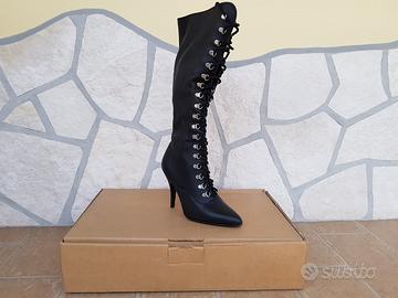 Stivali in pelle nera tacco 11